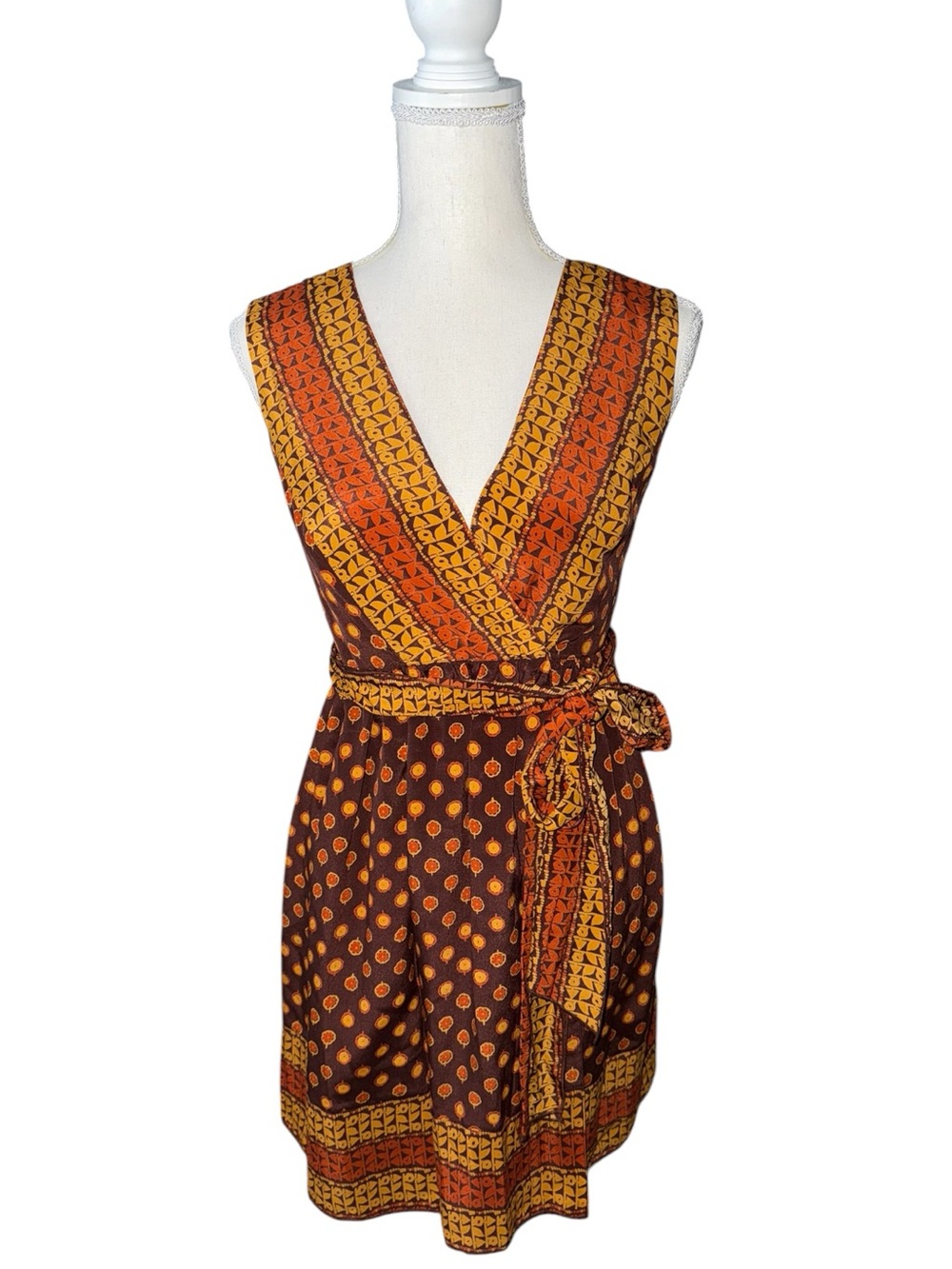 Anna Sui Silk Nwt Patterned Wrap Mini Dress with pretty tie waist